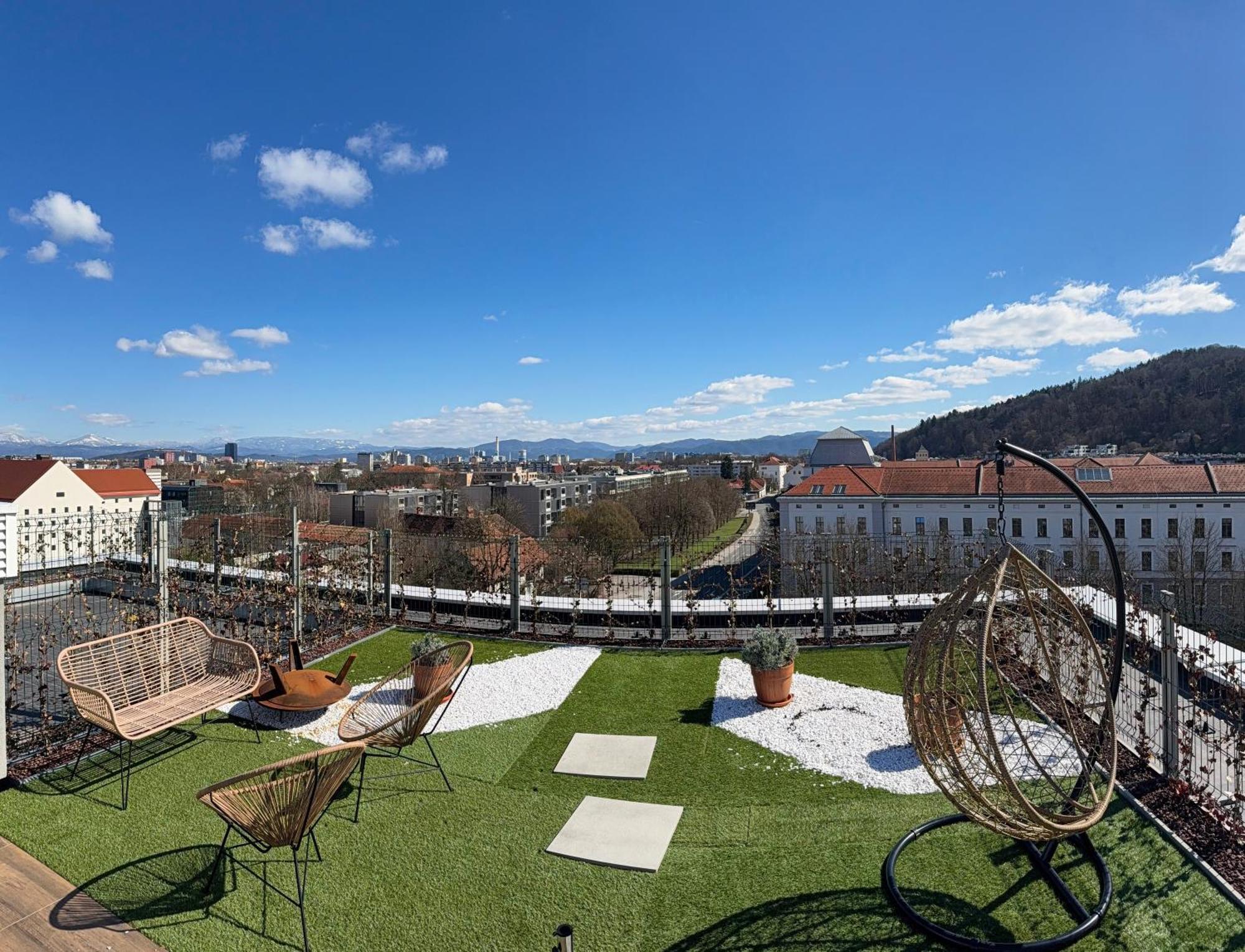 Garden Residence Ljubljana Bagian luar foto